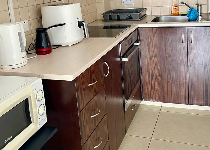 Cyprus Penelope Ларнака